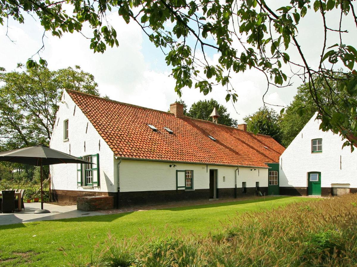 Beautiful Farmhouse In Beernem With Big Garden Экстерьер фото