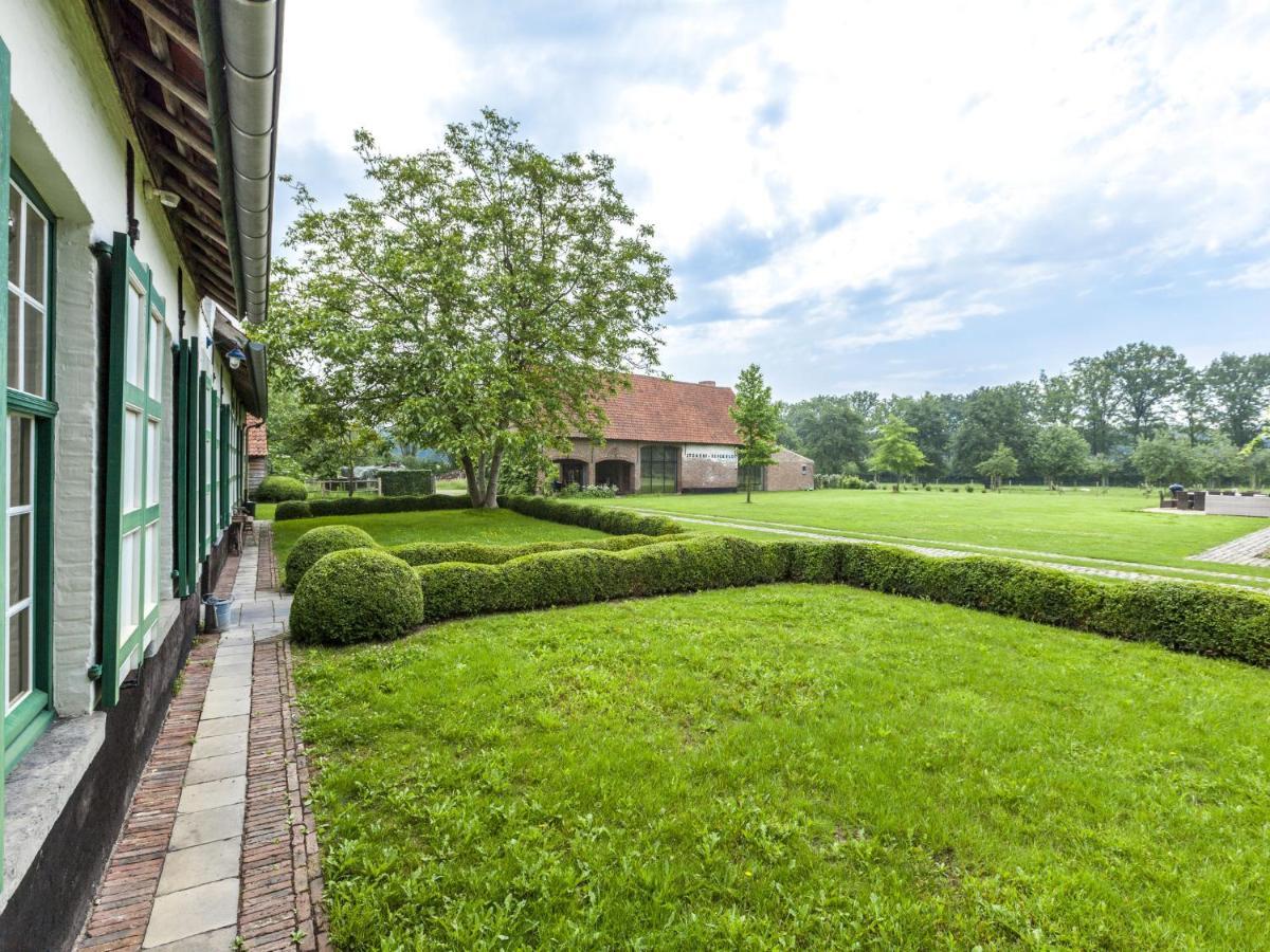 Beautiful Farmhouse In Beernem With Big Garden Экстерьер фото